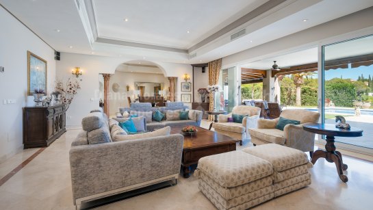 Villa for sale in Nueva Andalucia, Marbella