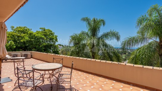 Villa zum Verkauf in El Herrojo, Benahavis