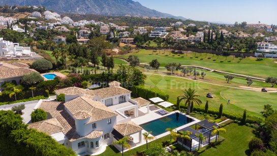 Villa à vendre à Los Naranjos, Nueva Andalucia