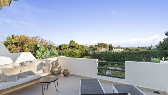 Town House for sale in Aloha, Nueva Andalucia