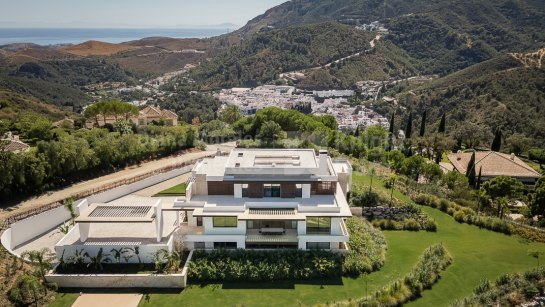 Villa zum Verkauf in La Zagaleta, Benahavis