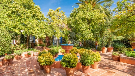 Villa en alquiler en Benahavis Centro