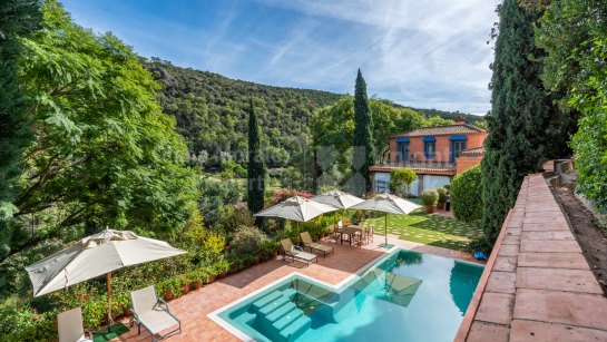 Villa en alquiler en Benahavis Centro