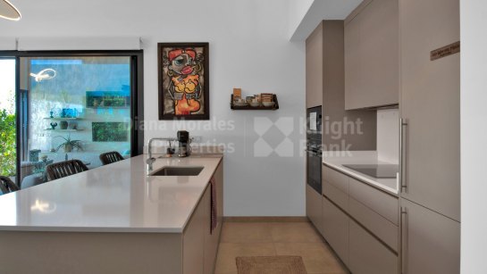 Zweistöckiges Penthouse zum Verkauf in El Campanario Hills, Estepona Ost