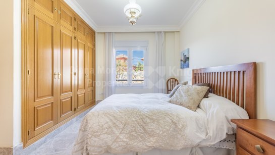 Einfamilienhaushälfte zum Verkauf in Santa Clara, Marbella Ost