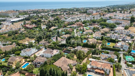 Parcela en venta en Xarblanca, Marbella Ciudad