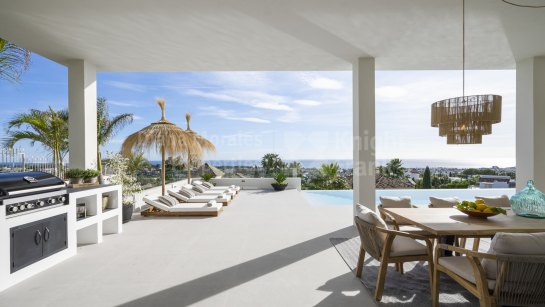 Villa for sale in Los Flamingos, Benahavis