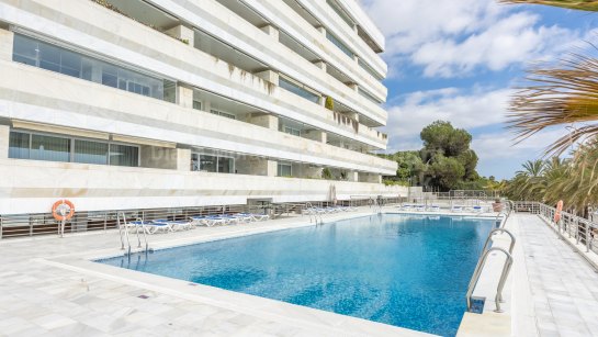 Apartment for sale in Marina Mariola, Marbella Golden Mile