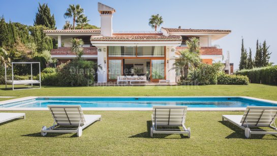 Villa à vendre à Hacienda las Chapas, Marbella Est