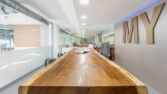 Commercial Premises to rent in Puerto Banus, Marbella