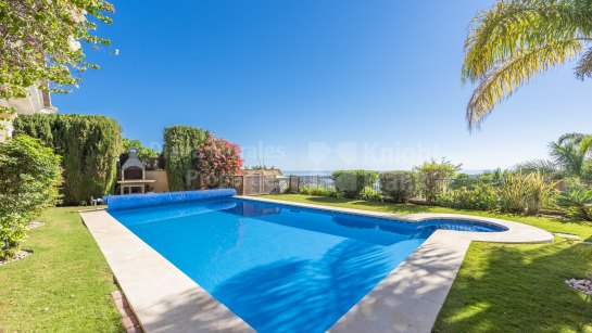 Villa à vendre à Puerto del Almendro, Benahavis