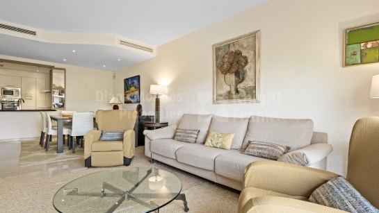 Duplex Penthouse to rent in Altamira, Marbella East