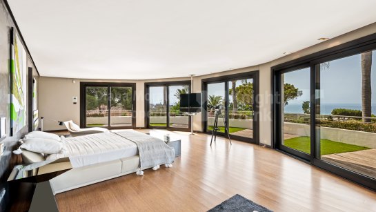Villa zum Verkauf in Hacienda las Chapas, Marbella Ost