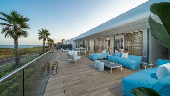 Villa en venta en Estepona Playa