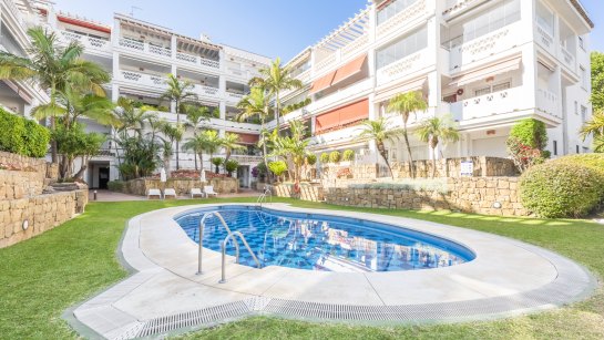 Apartment to rent in Las Cañas Beach, Marbella Golden Mile