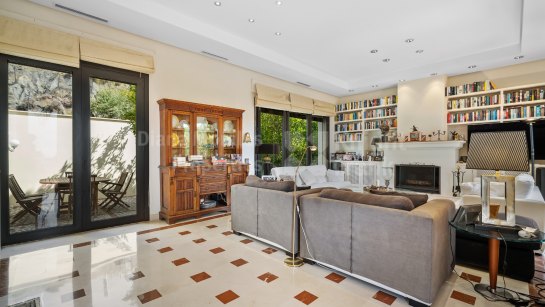 Villa for sale in La Quinta, Benahavis