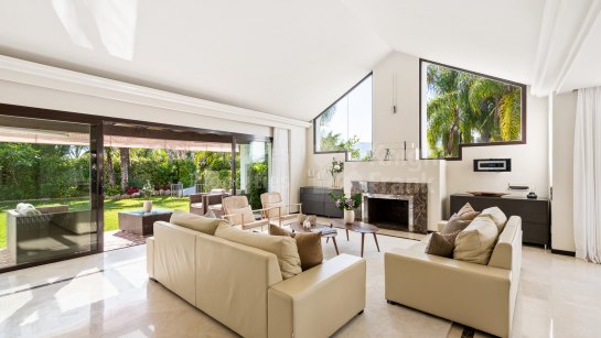 Villa zum Verkauf in El Rosario, Marbella Ost