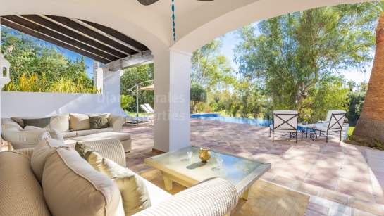 Вилла на продажу в La Quinta Golf, Бенахавис