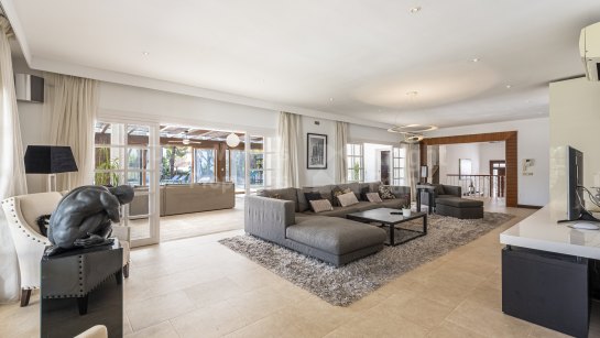 Villa zum Verkauf in Los Monteros, Marbella Ost