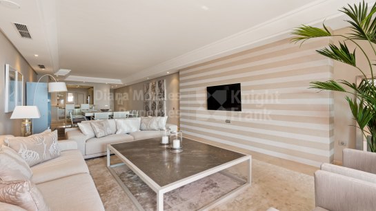 Duplex Penthouse for sale in La Reserva de los Monteros, Marbella East