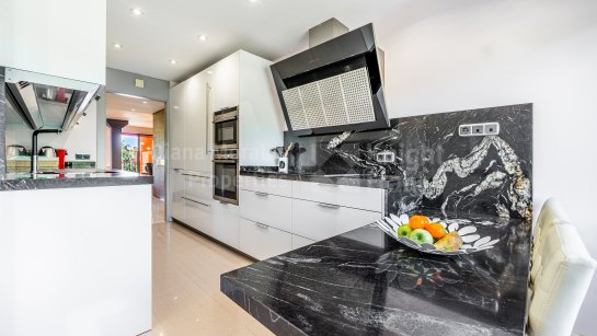 Appartement à louer à Nueva Andalucia, Marbella (Tout)