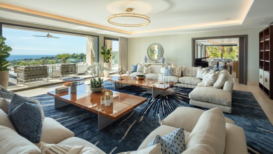 Villa for sale in Cascada de Camojan, Marbella Golden Mile