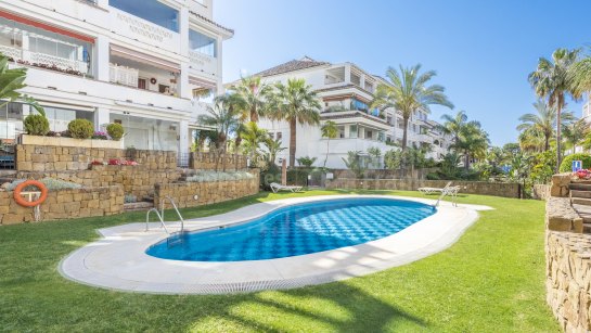 Appartement rez de chaussée à vendre à Las Cañas Beach, Marbella Golden Mile