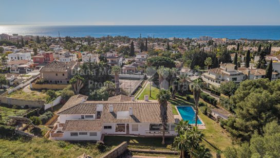 Villa zum Verkauf in El Mirador, Marbella Stadt