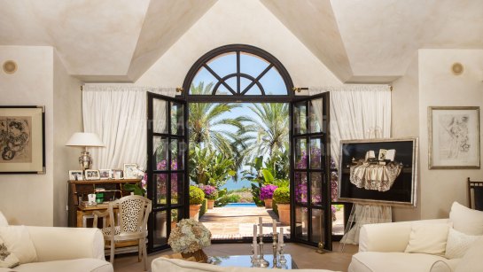 Villa for sale in Sierra Blanca, Marbella Golden Mile