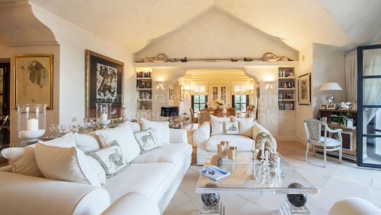 Villa for sale in Sierra Blanca, Marbella Golden Mile