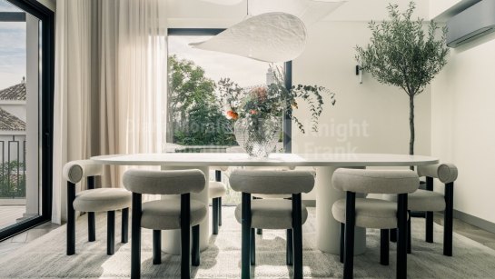 Villa for sale in Nueva Andalucia, Marbella