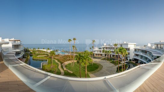 Penthouse for sale in Estepona Playa, Seghers