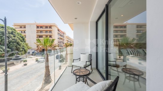 Apartment for sale in Estepona