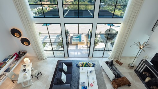 Villa for sale in Los Flamingos Golf, Benahavis
