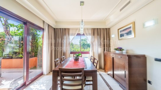 Villa Pareada en venta en Monte Marbella Club, Marbella Milla de Oro