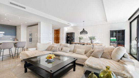 Apartment for sale in Imara, Marbella Golden Mile