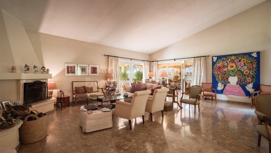 Villa zum Verkauf in Fuente del Espanto, Benahavis