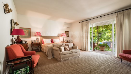 Villa zum Verkauf in Fuente del Espanto, Benahavis