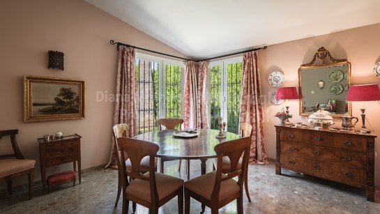 Villa zum Verkauf in Fuente del Espanto, Benahavis