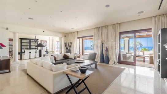 Duplex Penthouse for sale in Los Monteros Playa, Marbella East