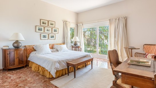 Villa en venta en La Montua, Marbella Ciudad
