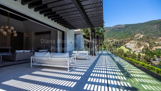 Villa for sale in La Zagaleta, Benahavis