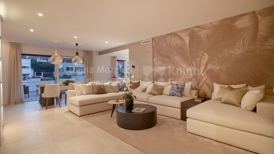 Duplex Penthouse à vendre à Las Lomas del Marbella Club, Marbella Golden Mile