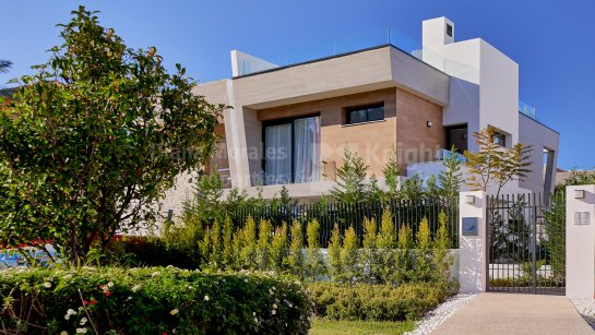 Спаренный дом на продажу в Ventura del Mar, Пуэрто Банус