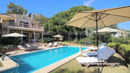 Villa to rent in Las Brisas, Nueva Andalucia