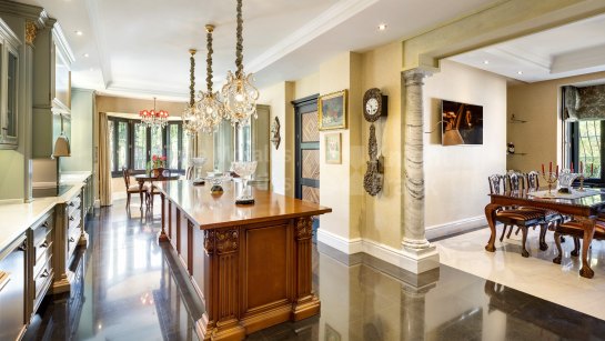 Villa for sale in La Quinta de Sierra Blanca, Marbella Golden Mile