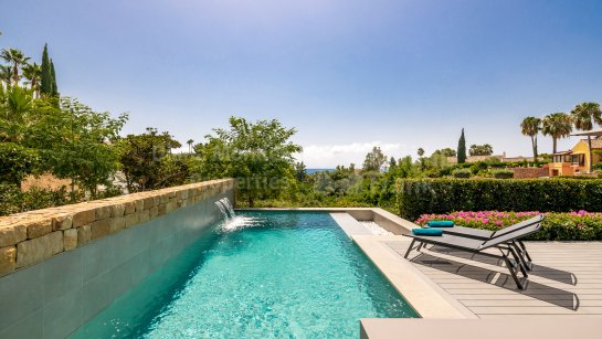 Villa en venta en Cascada de Camojan, Marbella Milla de Oro