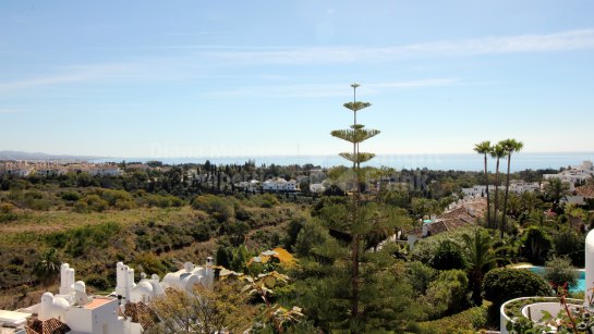 Zweistöckiges Penthouse zur Miete in Ancon Sierra, Marbella Goldene Meile