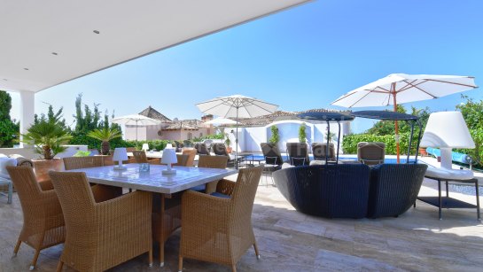 Villa to rent in Las Chapas, Marbella East
