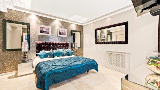 Villa for sale in Sierra Blanca, Marbella Golden Mile
